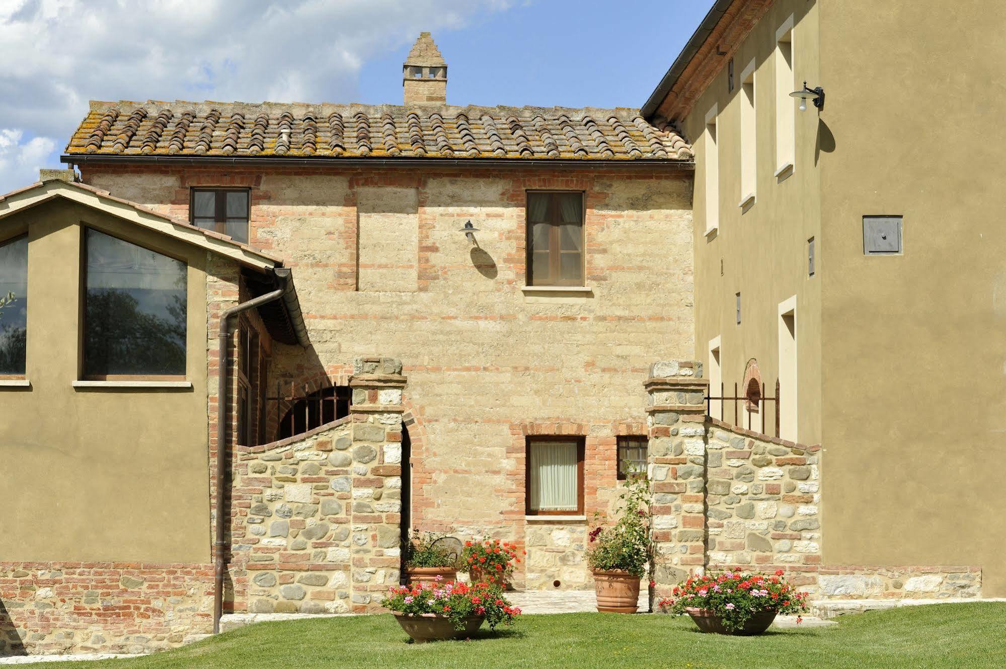 Agriturismo La Lodola Castelnuovo Berardenga Exterior photo